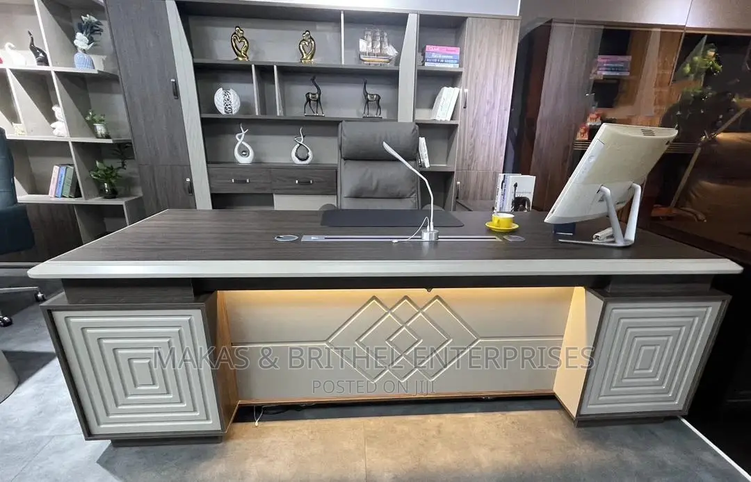 3.0 meters CEO Office Desk