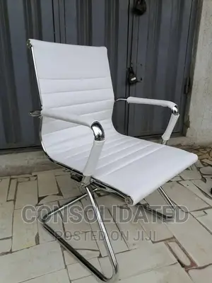 Quality Executive Leather Visitors Office Chair.