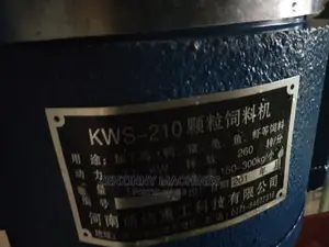 3 Roller 300kg Pelletizer Machine 10hp