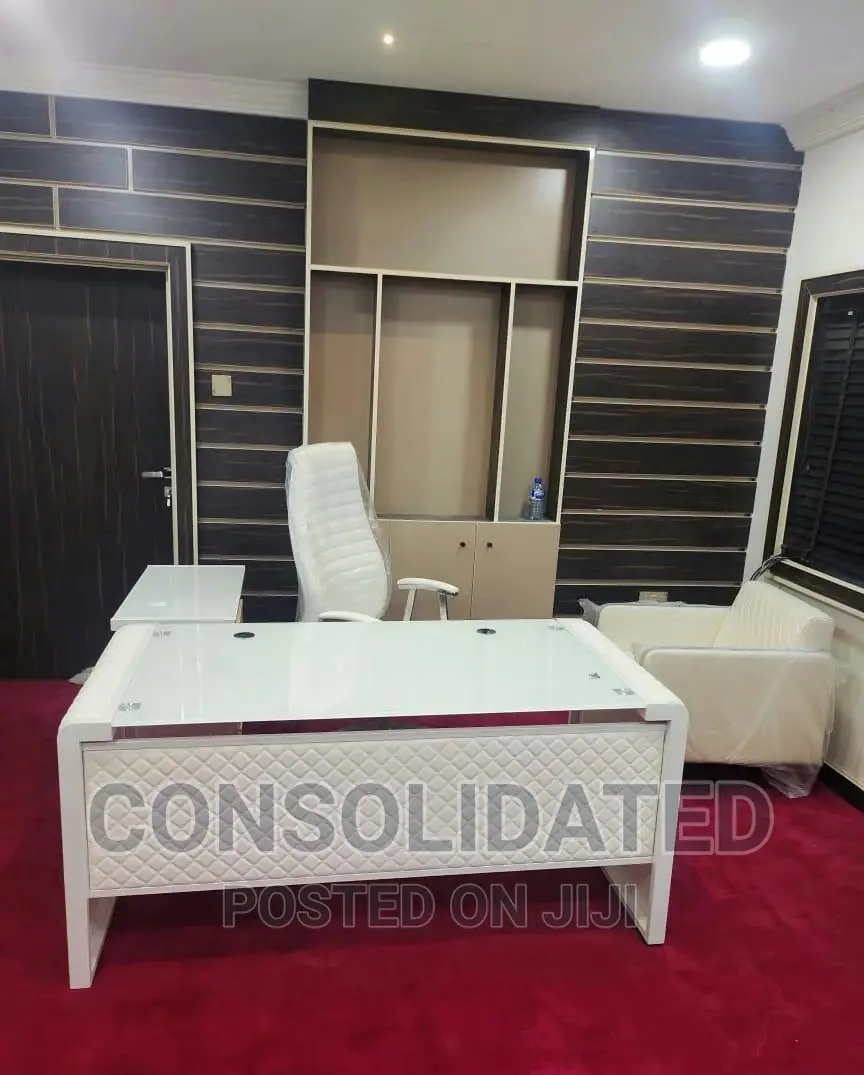 Unique Executive Glass Table Set