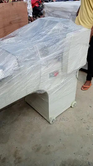Dough Moulder