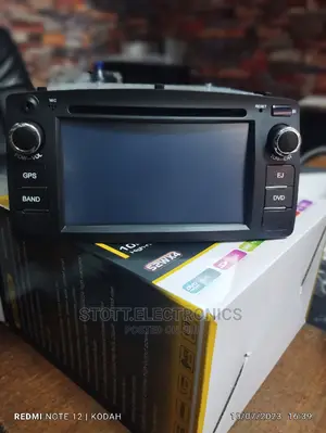 Toyota Corolla S Car DVD Player + Reverse Camera