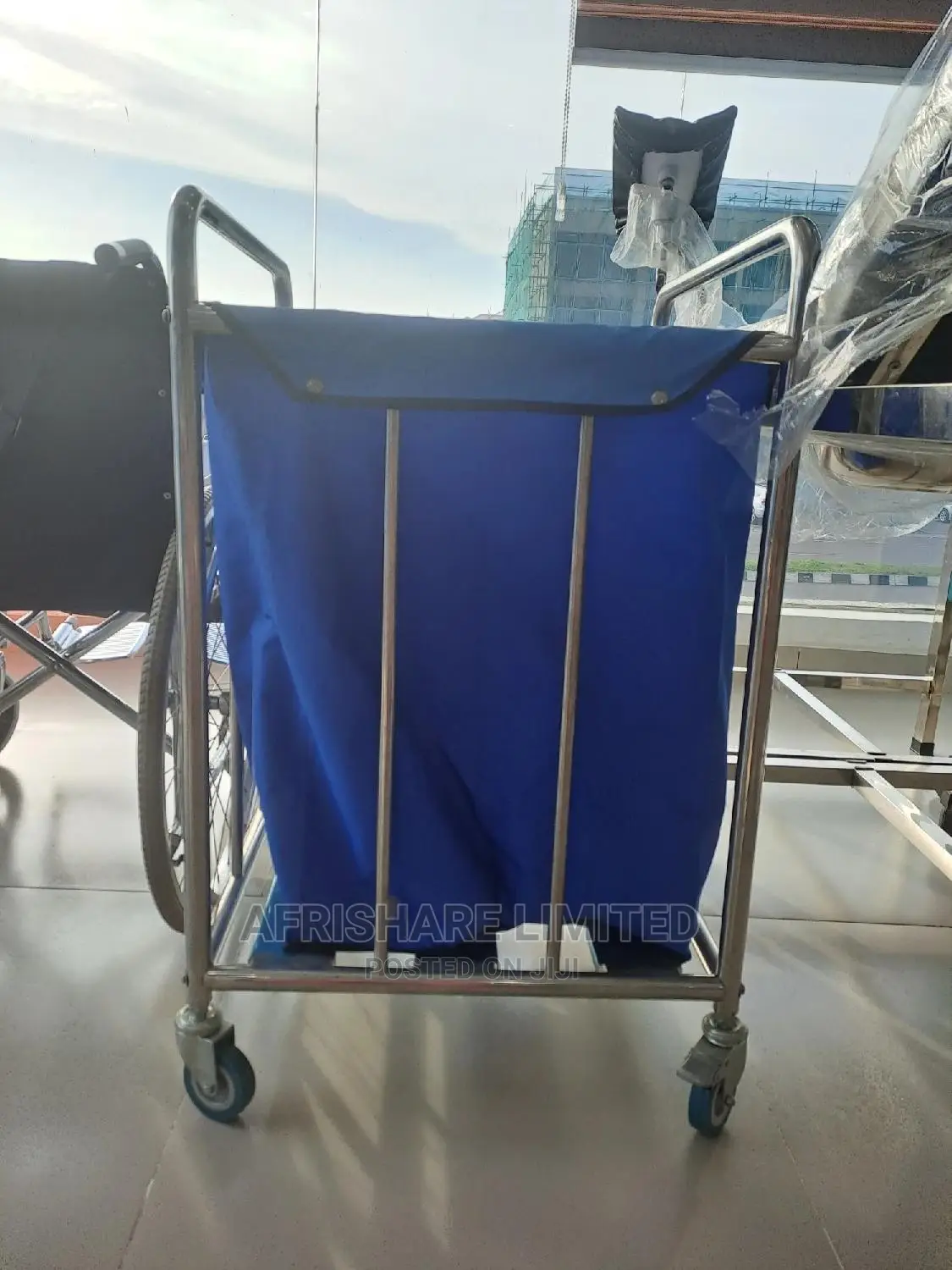 Laundry Trolley With Wheels