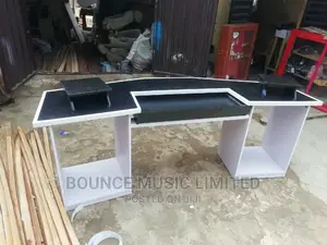 Bounce Desk