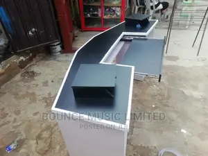 Bounce Desk
