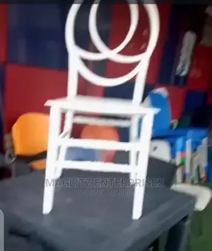 Quality Crystal Chivalry Chair