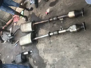 Centre Catalyst and Exhaust Pot Toyota Highlander 2017 Model