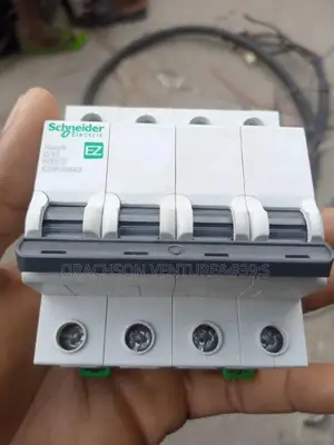 Ez 63amps 4pole Schneider Electric MCB