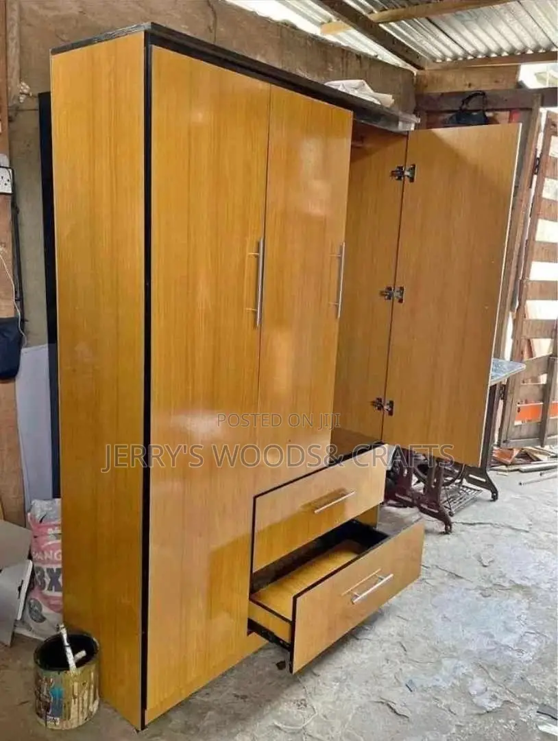 Wardrobe 4ft By 6ft