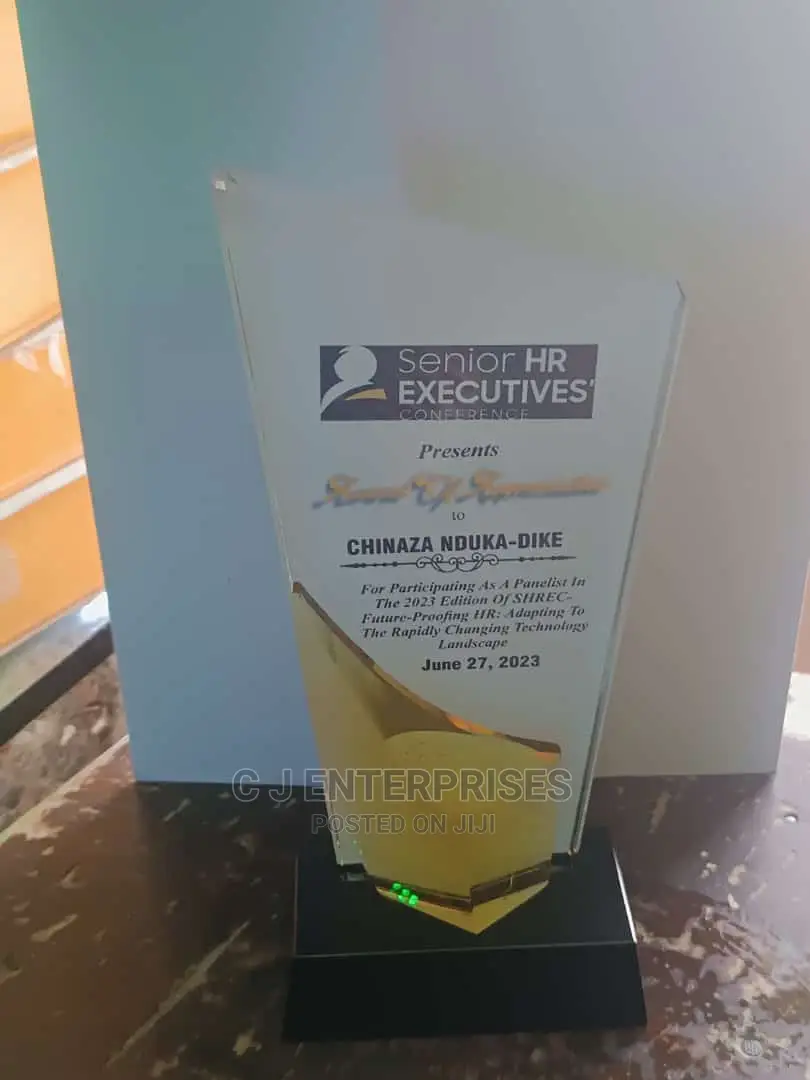 Glass Award Plaque E33