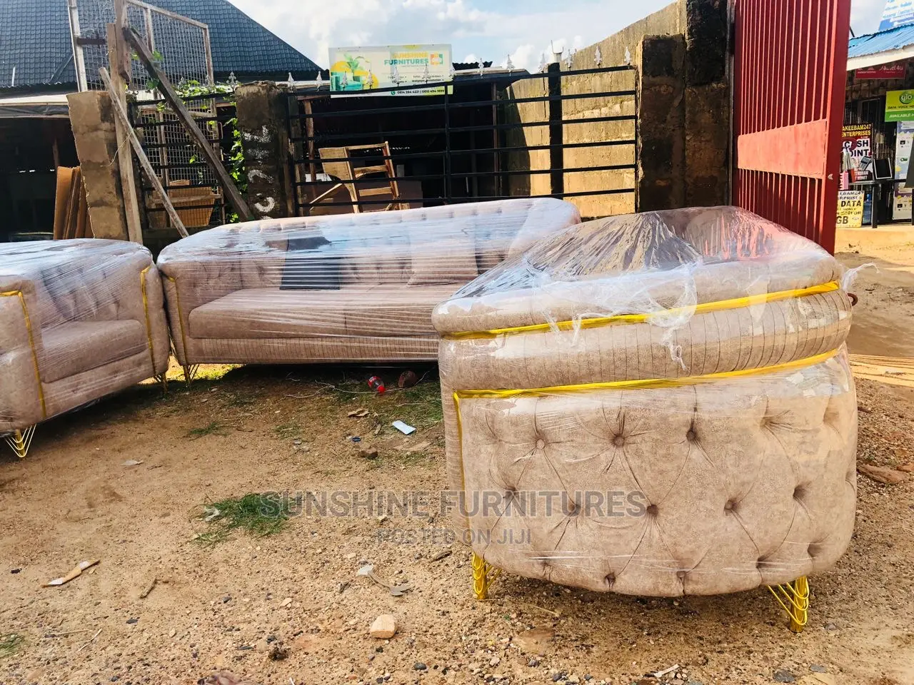 Complete Tufted Sofa Set