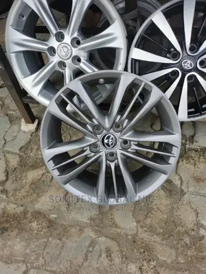 2016 Camry Rim17