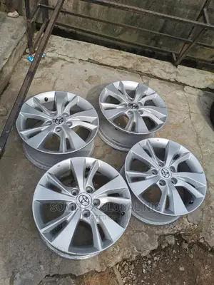16inch Rim Camry