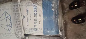 Diamond Home 40kg White Cement.