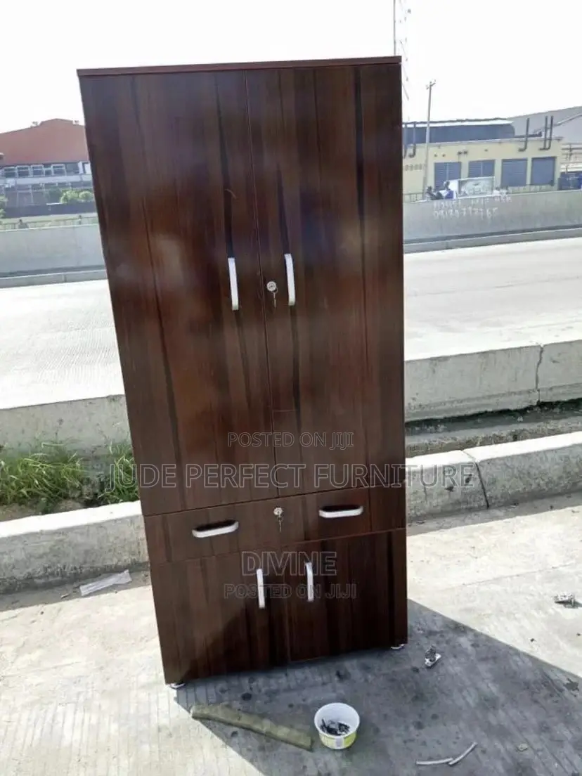 32 Inches by 6ft Wardrobe