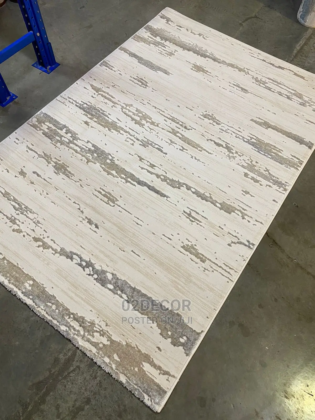 Center Rugs Available 5/7 and 7/10
