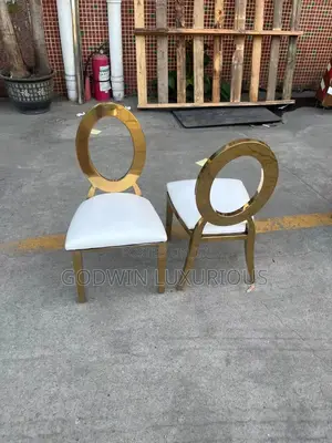 O Back Luxury Chairs