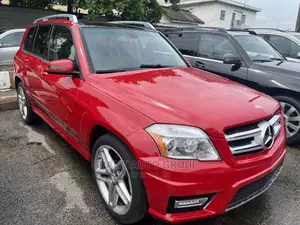 Mercedes-Benz GLK-Class 350 4MATIC 2010 Red