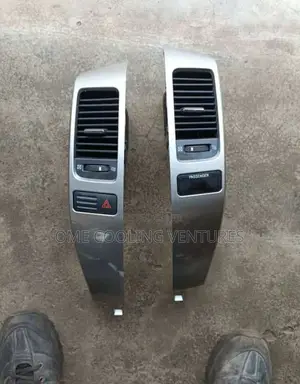 Land Cruiser Prado 2005 Ac Vent Is Available