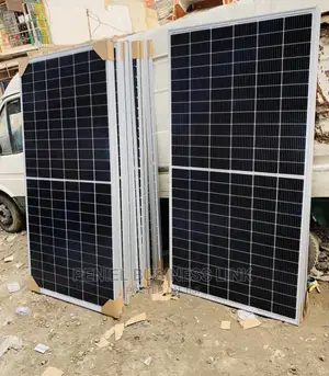 Bauhmann 600watts Solar Panel