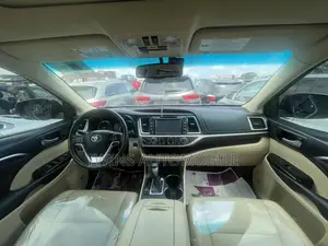 Toyota Highlander 2016 Red - TWINS AUTOMOBILE Price: ₦ 32,000,000 on ...