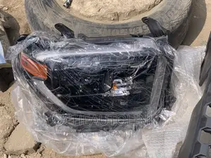 Led Headlight for Toyota Tundra 2020 Available as Seen