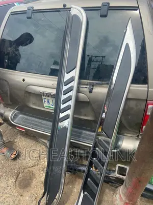 Side Steps Available for Toyota Venza