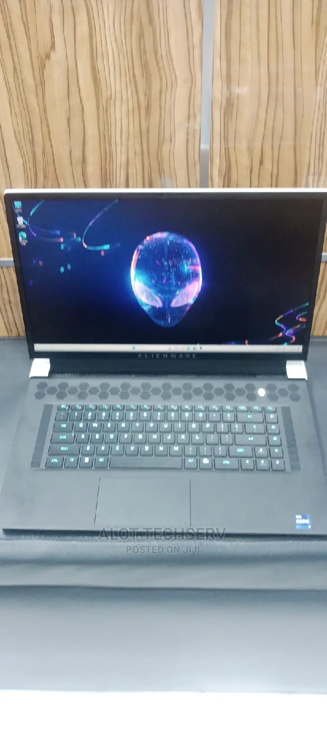 Laptop Alienware M17x R2 16GB Intel Core i9 SSD 1T