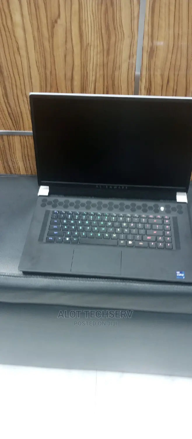 Laptop Alienware M17x R2 16GB Intel Core i9 SSD 1T