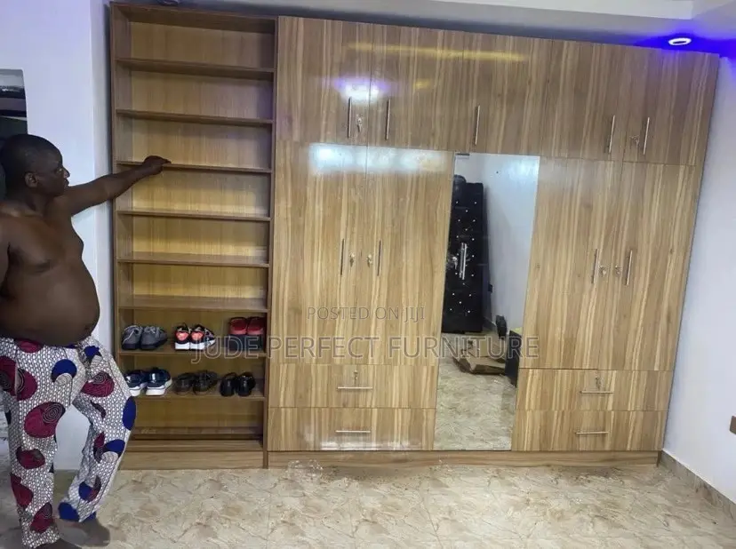 5by6ft Family Size Wardrobe With Rack