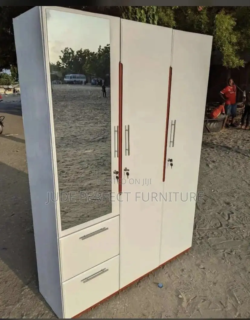 5by6ft Family Size Wardrobe With Rack
