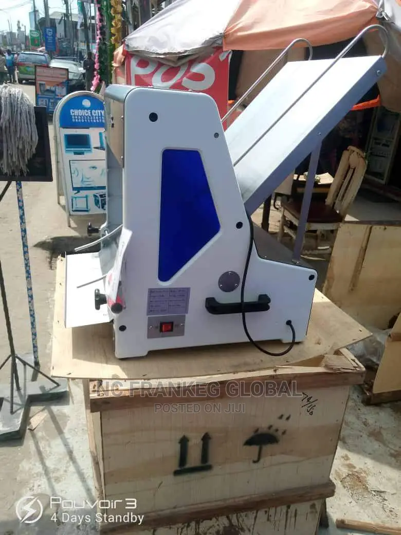 Bread Slicing Machine