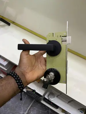 Round Styled Black Coated Door Lock Set