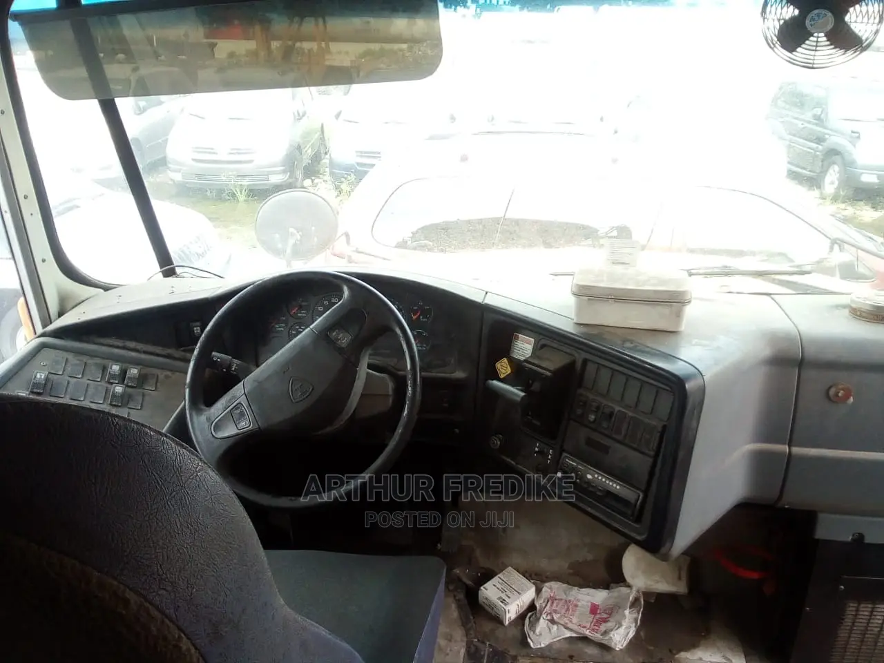 Renault Trafic 2007 Yellow