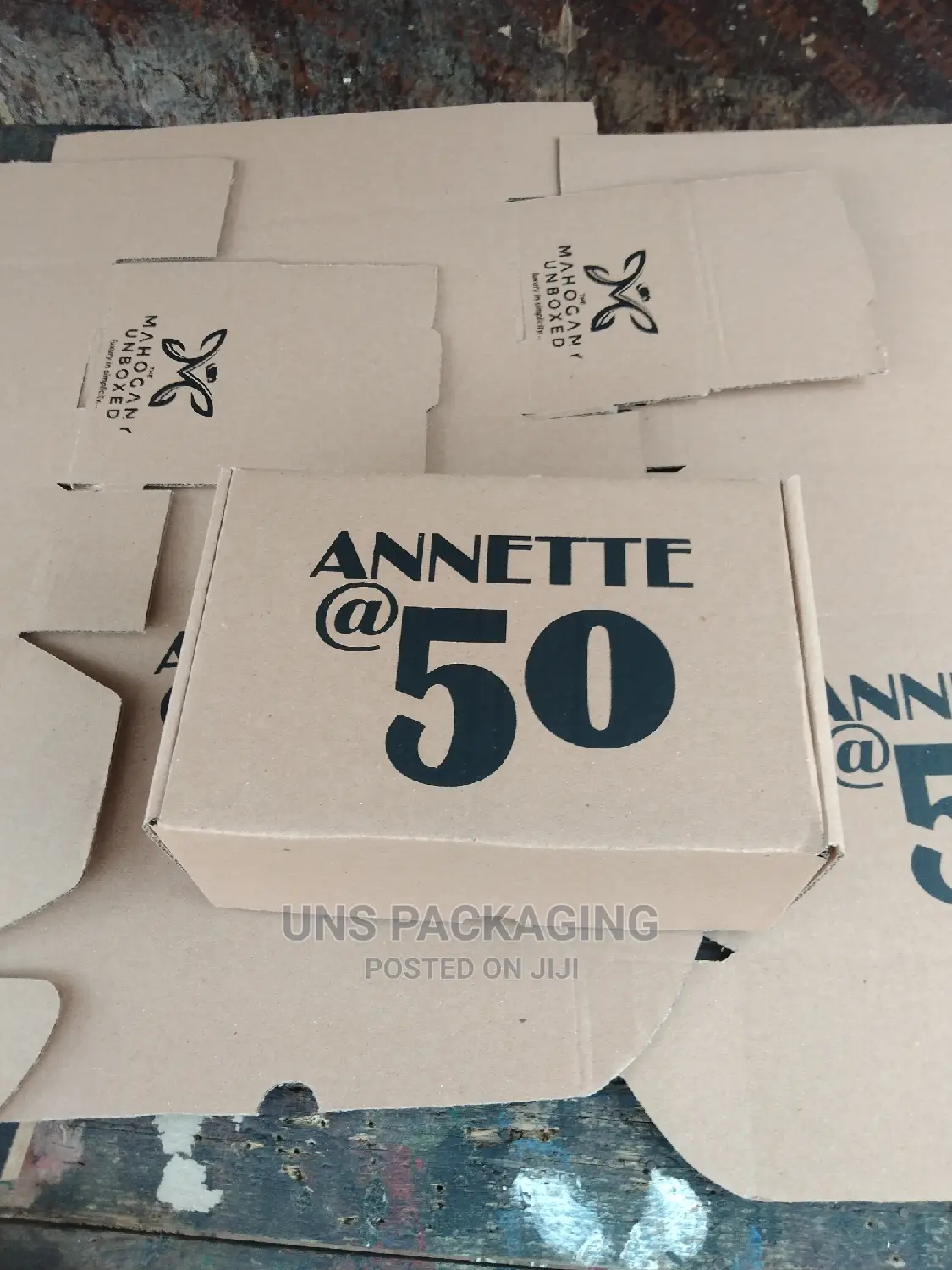 Corrugated Carton Gift Boxes.