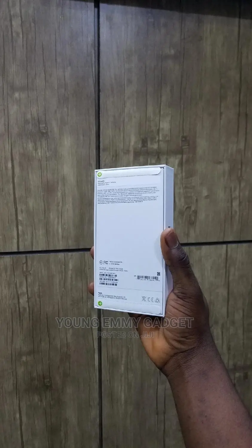 New Apple iPhone 13 128 GB Green