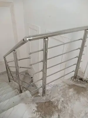Simple and Delicate Railing Design. Lovely Craft