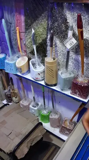 Executive Toilet Brush