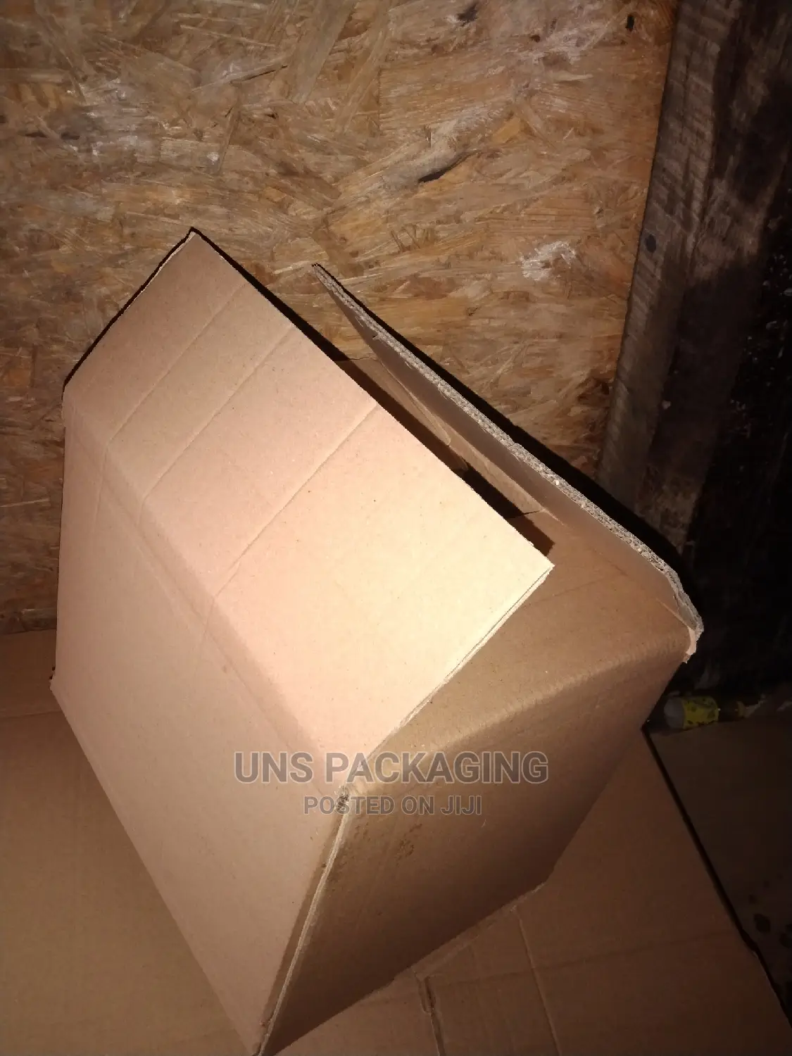 Plain Big Brown Carton Boxes.