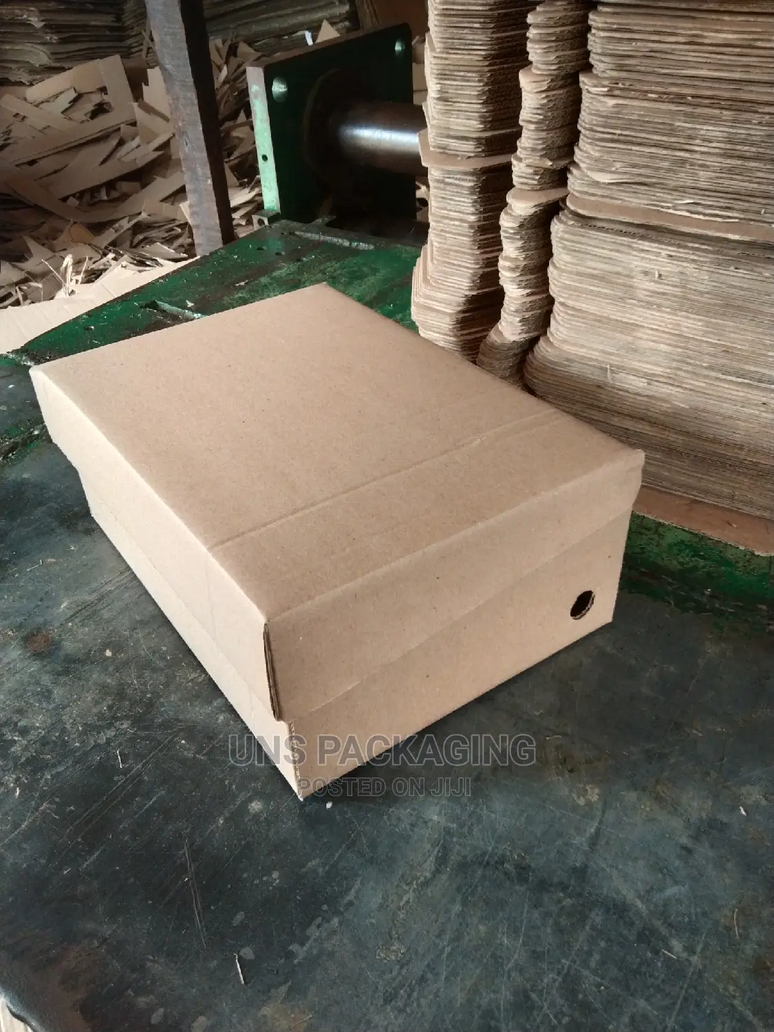 Plain Brown Shoe Carton Boxes.