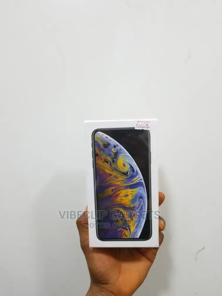 New Apple iPhone XS Max 64 GB White