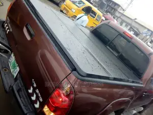 Fiber Folding Boot Cover for Toyota Tacoma =*