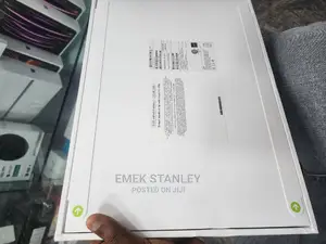New Laptop Apple MacBook Air 8GB Apple M2 SSD 512GB