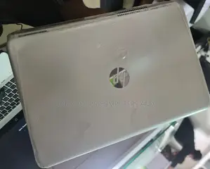 Laptop HP Pavilion 15-Eh0050wm 8GB Intel Core I5 HDD 500GB
