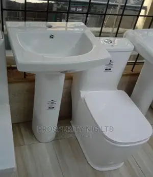 England Luxury Water Closet