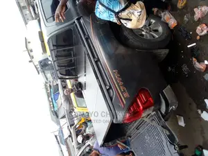 Hilux 2 Back Boot Cover for Toyota