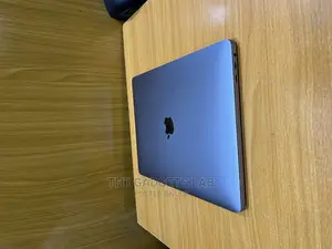 Laptop Apple MacBook Pro 2018 16GB Intel Core I7 SSD 512GB