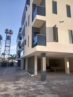 3bdrm Block of Flats in Ikate-Elegushi for rent