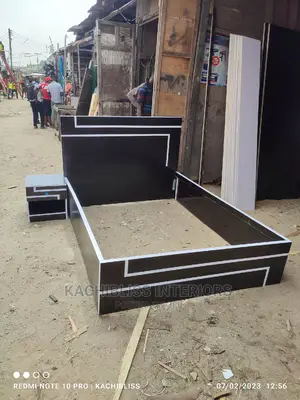 41/2*6ft Bedframe