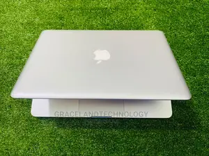 Laptop Apple MacBook Pro 2012 4GB Intel Core I5 HDD+SSD 250GB